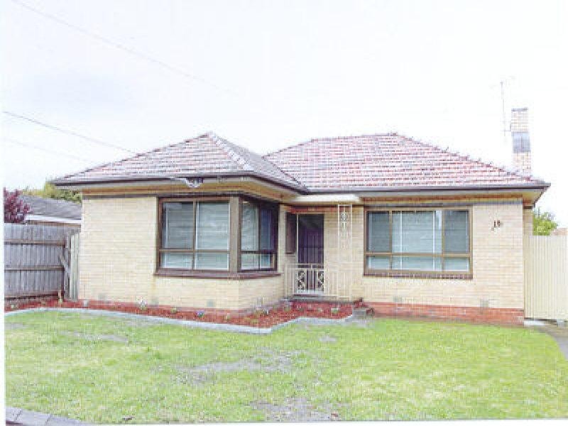 18 Ormond Road, Clayton VIC 3168