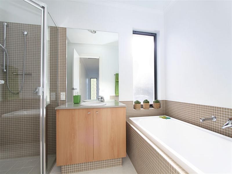 5 Muirfield Close, Heatherton VIC 3202