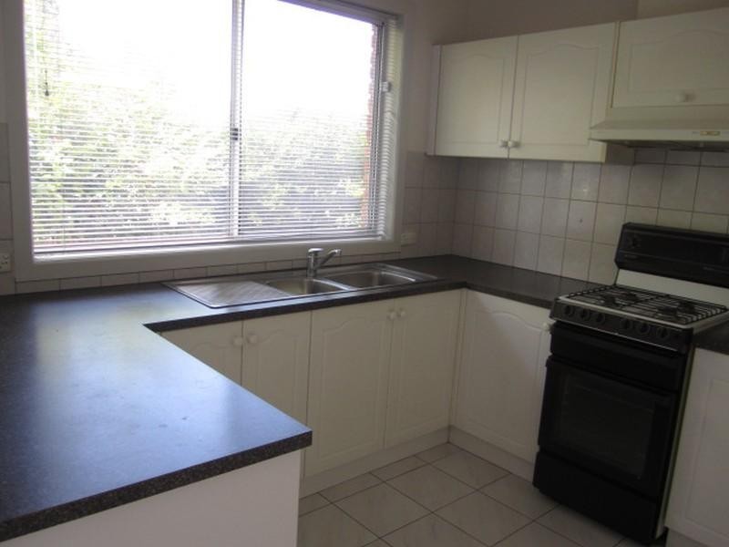 2/11 Timmings Street, Chadstone VIC 3148