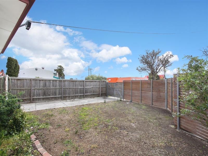 1/1 Redpath Crescent, Springvale VIC 3171