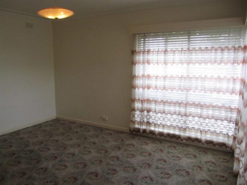 27 Closter Avenue, Ashwood VIC 3147