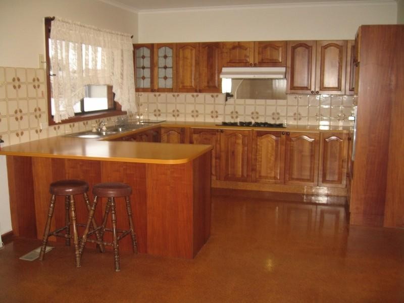 19 Scotsburn Avenue, Oakleigh South VIC 3167