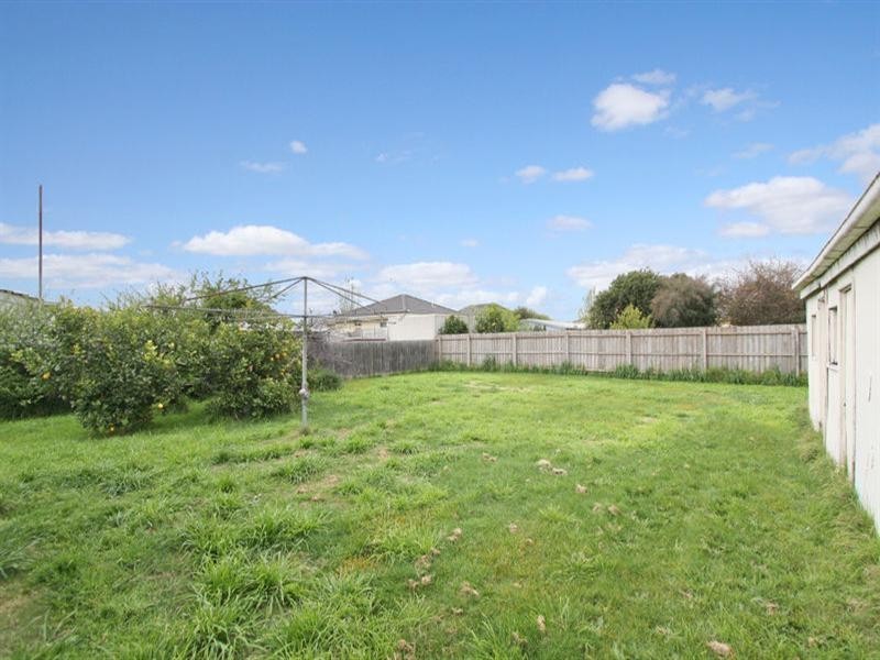 13 Claudel Street, Oakleigh East VIC 3166