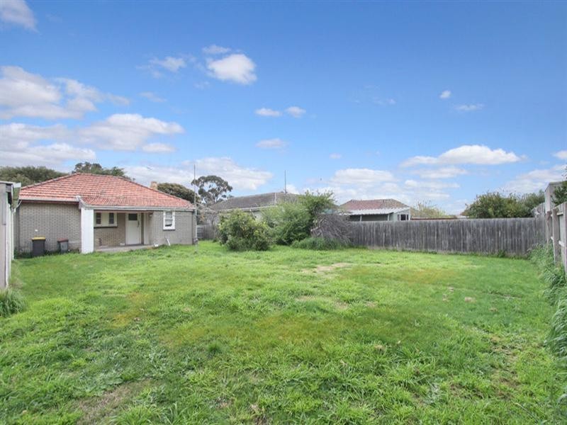 13 Claudel Street, Oakleigh East VIC 3166