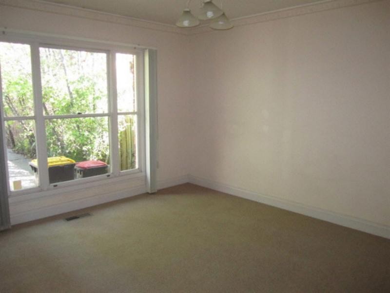 2/11 Palmer Street, Oakleigh VIC 3166