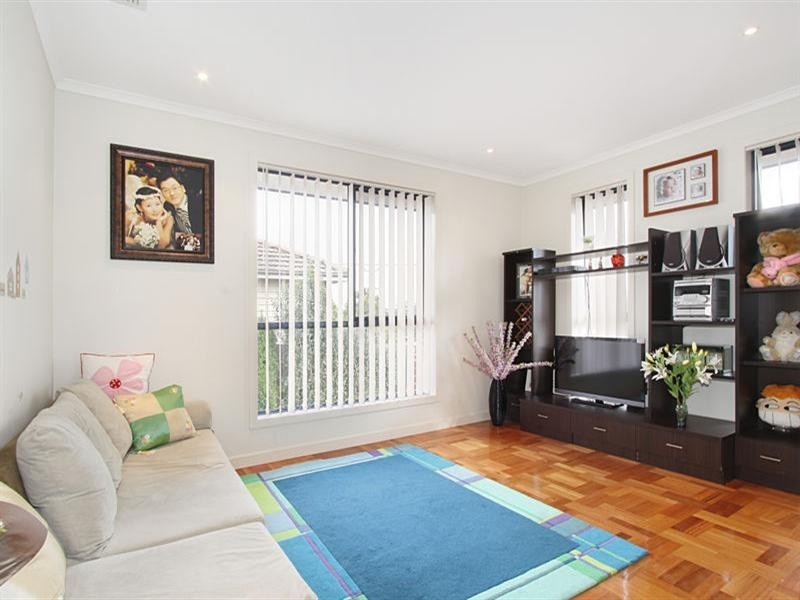 1/74 Kanooka Grove, Clayton VIC 3168