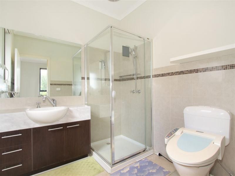 1/74 Kanooka Grove, Clayton VIC 3168