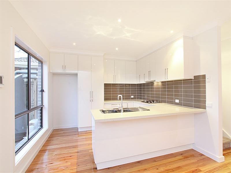 3/460 Haughton Road, Clayton VIC 3168