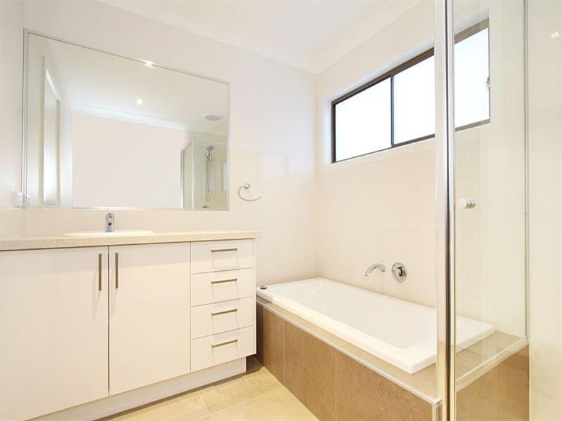 3/460 Haughton Road, Clayton VIC 3168