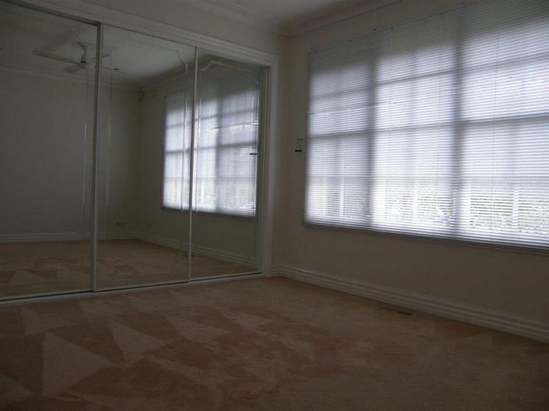 1/8 Arunta Crescent, Clarinda VIC 3169