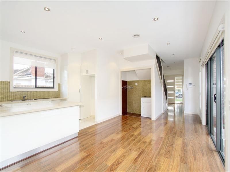 1/84 Moriah Street, Clayton VIC 3168