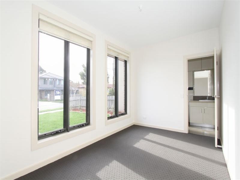 1/84 Moriah Street, Clayton VIC 3168