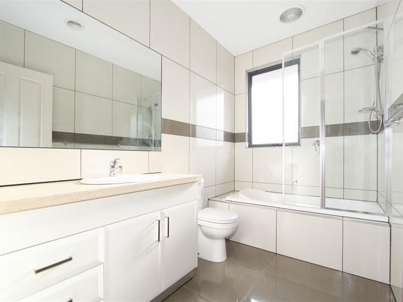 1/84 Moriah Street, Clayton VIC 3168