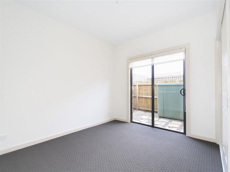 2/84 Moriah Street, Clayton VIC 3168