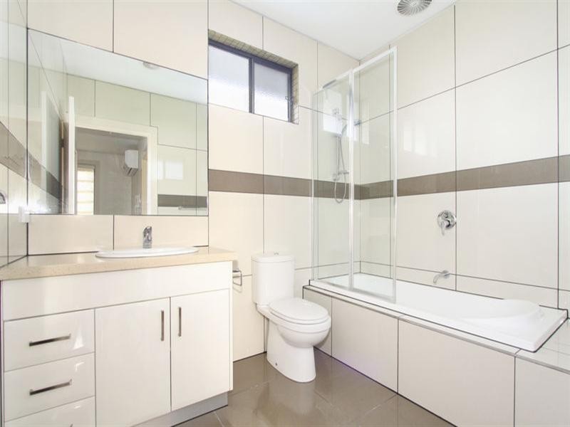 2/84 Moriah Street, Clayton VIC 3168