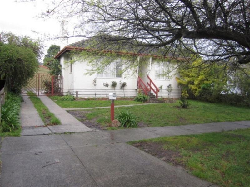 132 Power Avenue, Chadstone VIC 3148