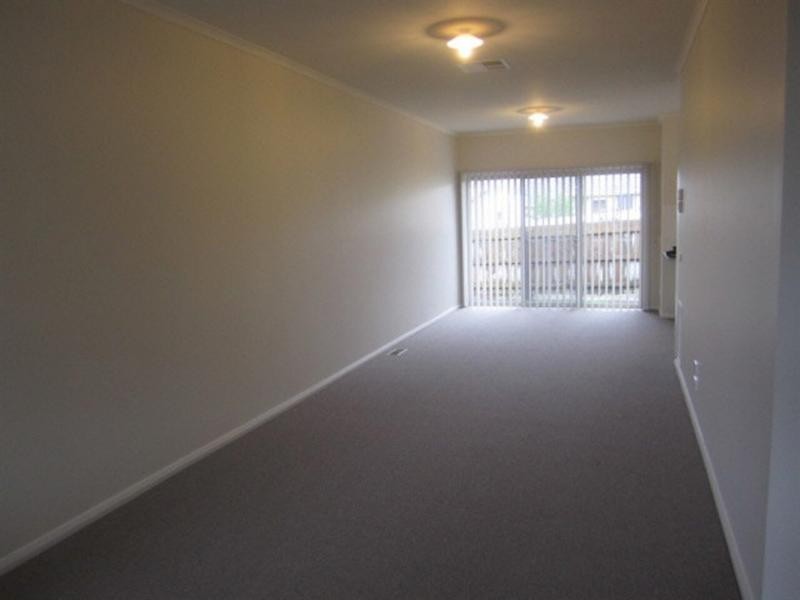 4/13 Sutherland Road, Dandenong VIC 3175