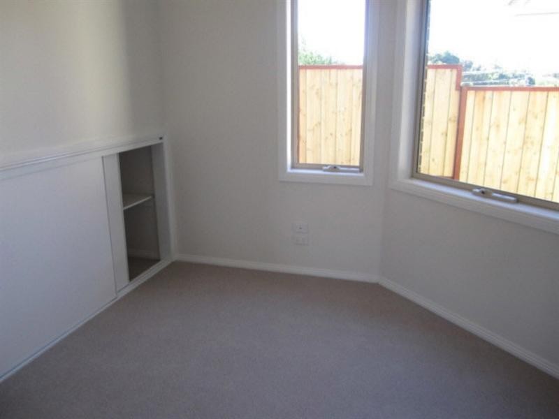 2/23 Stapley Crescent, Chadstone VIC 3148