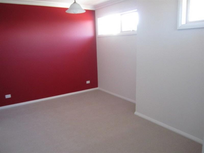 2/23 Stapley Crescent, Chadstone VIC 3148