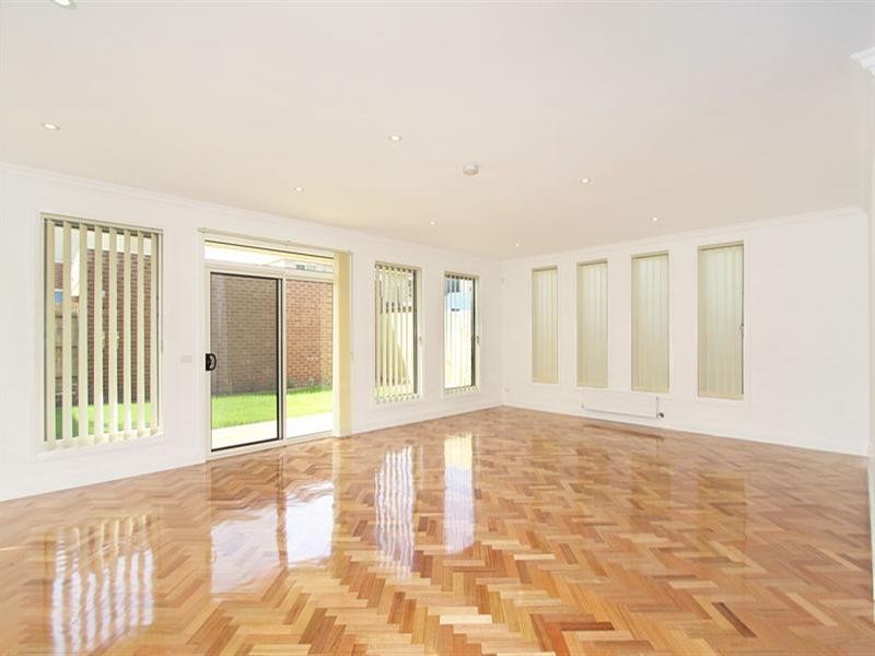 2/12 McCracken Avenue, Blackburn South VIC 3130
