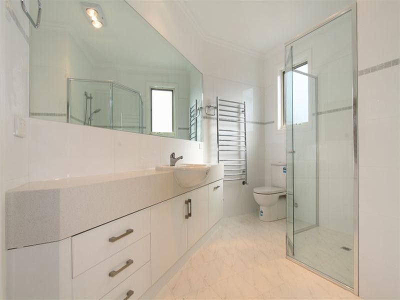 2/12 McCracken Avenue, Blackburn South VIC 3130
