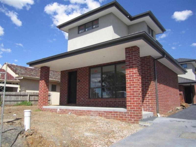 1/84 Ferntree Gully Road, Oakleigh East VIC 3166