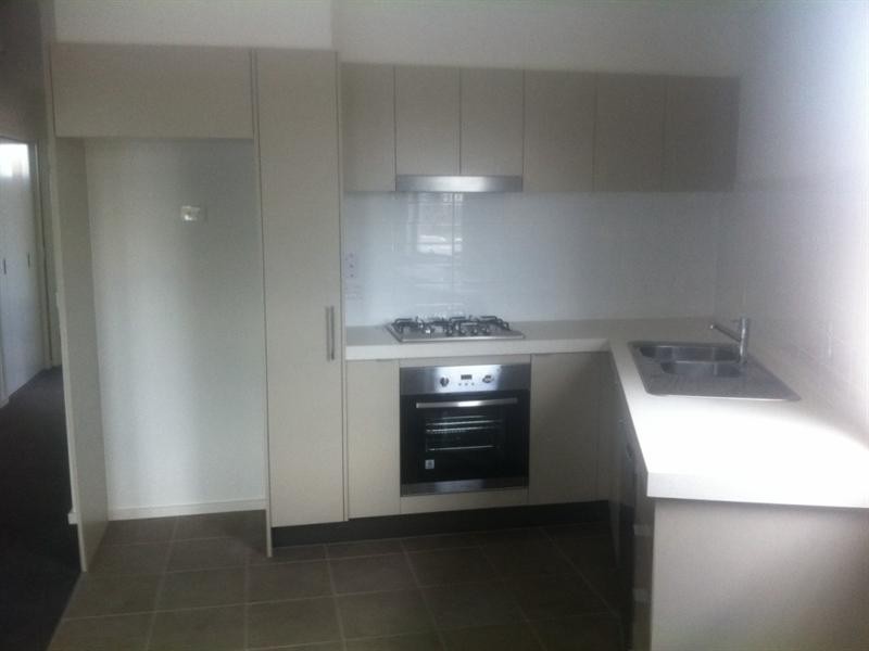 30/24 Burton Avenue, Clayton VIC 3168