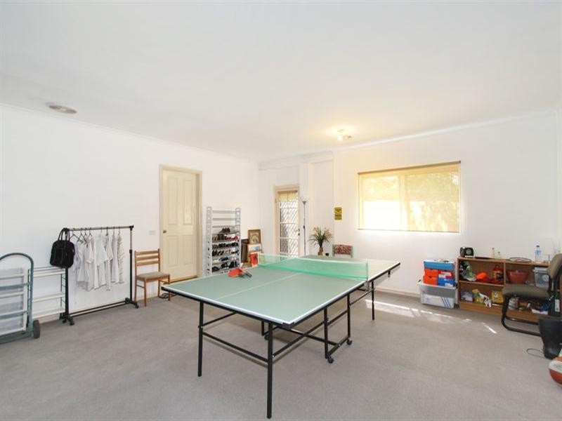 1/12 Sinnott Street, Burwood VIC 3125