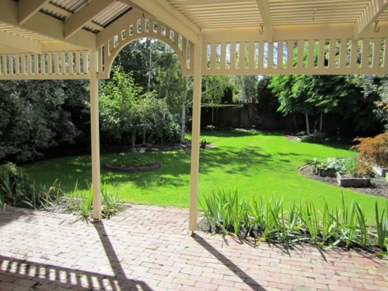 8 Kirkham Road, Murrumbeena VIC 3163