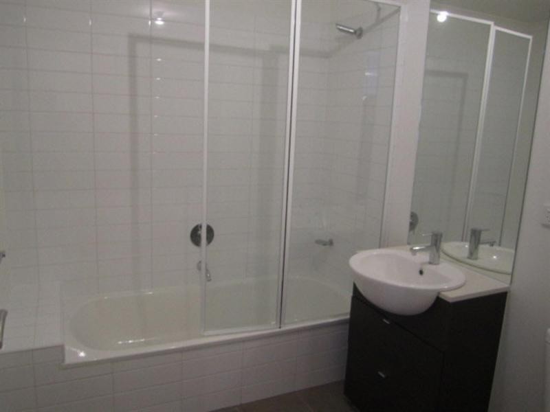 5/24-26 Burton Street, Clayton VIC 3168