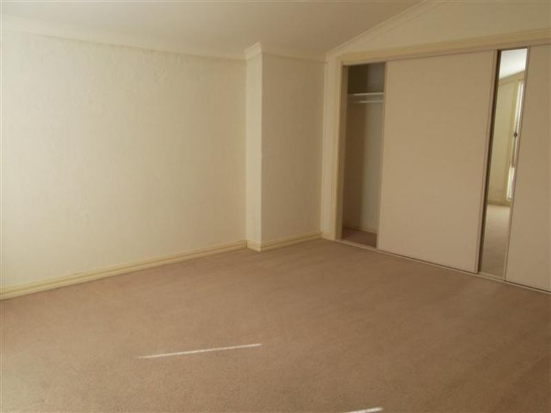 5/45-49 Portman Street, Oakleigh VIC 3166