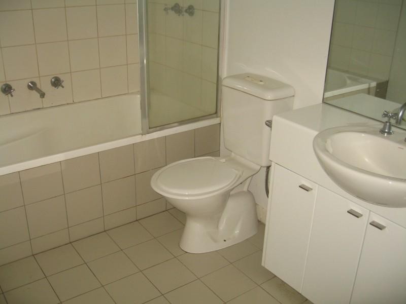 17 Leaf Court, Clayton VIC 3168