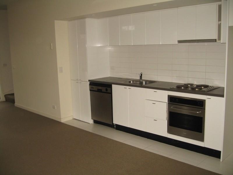 17 Leaf Court, Clayton VIC 3168