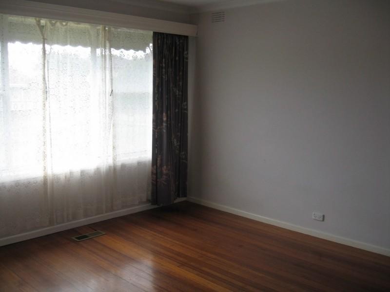 12 Palmbeach Crescent, Mount Waverley VIC 3149