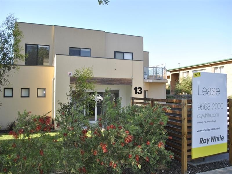 8/13 Logie Street, Oakleigh VIC 3166