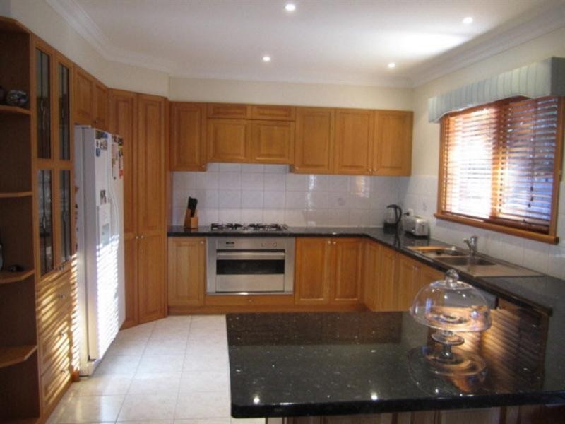 2/36 Truganini Road, Carnegie VIC 3163