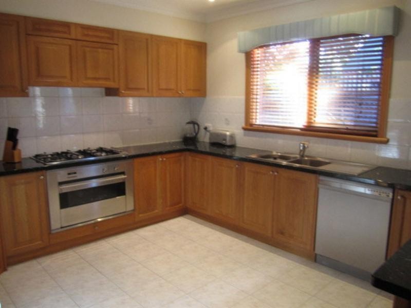 2/36 Truganini Road, Carnegie VIC 3163