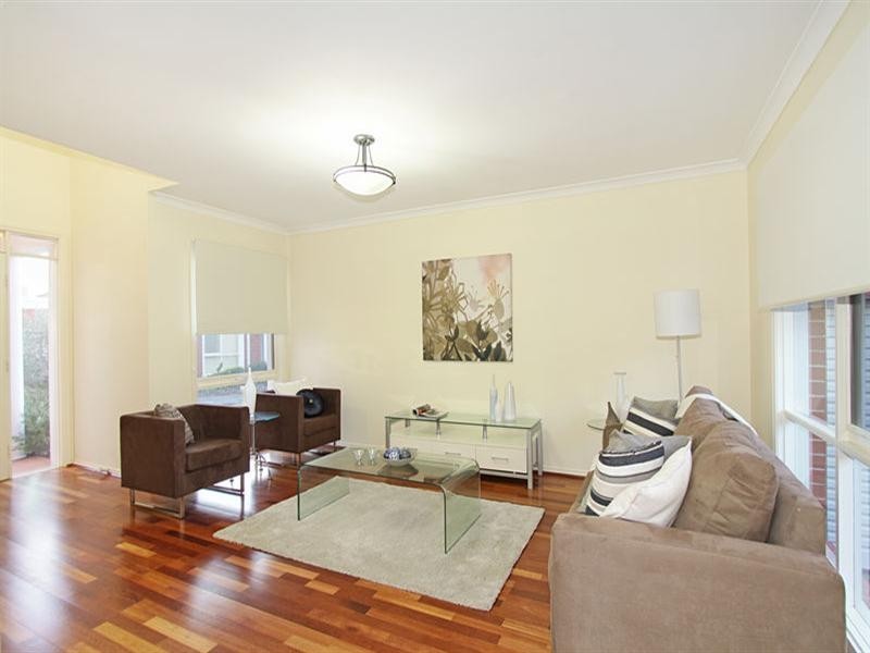 3/10 Kinrade Street, Hughesdale VIC 3166