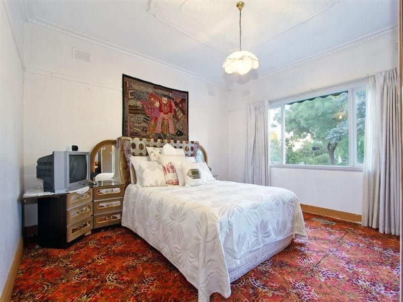 9 Dalgety Street, Oakleigh VIC 3166