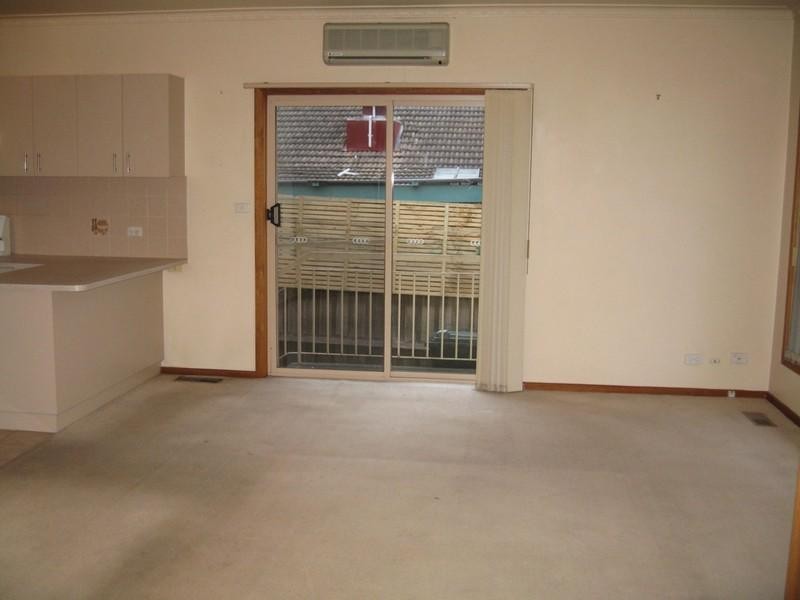 11A Hillcrest Avenue, Chadstone VIC 3148