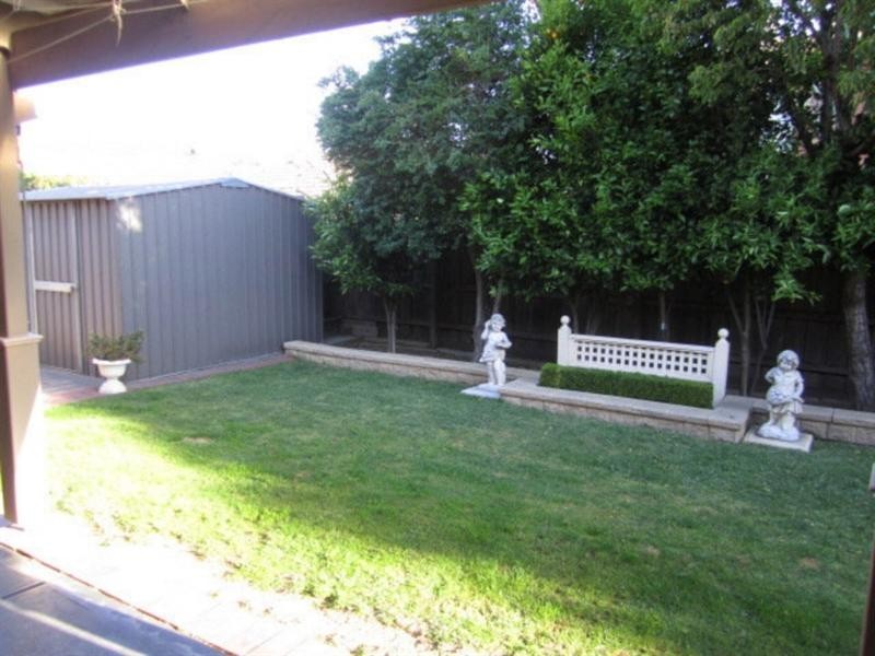 4 Kendall Court, Oakleigh East VIC 3166