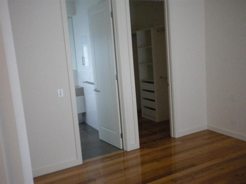 2/12 Aikman Crescent, Chadstone VIC 3148