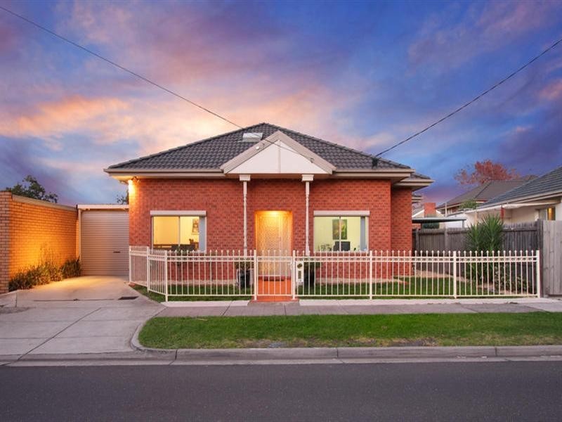 18 Greta Street, Oakleigh East VIC 3166