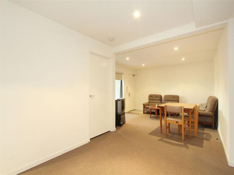 10/1324 Centre Road, Clayton VIC 3168