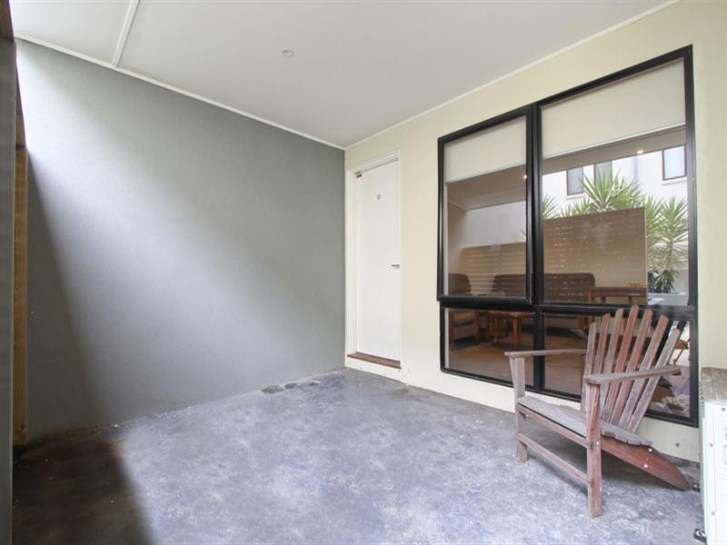 10/1324 Centre Road, Clayton VIC 3168