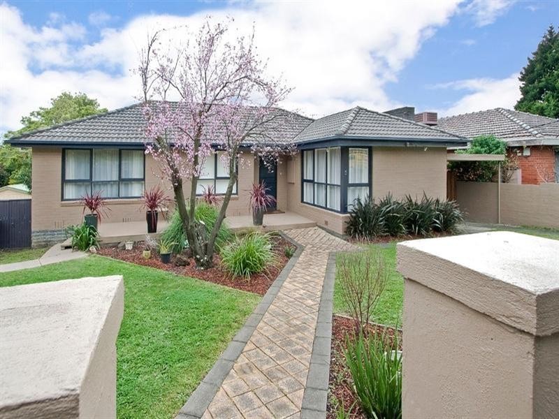 5 Mayfield Drive, Mount Waverley VIC 3149