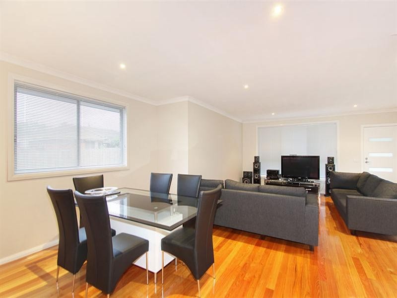 1/6 Hourigan Avenue, Clayton VIC 3168