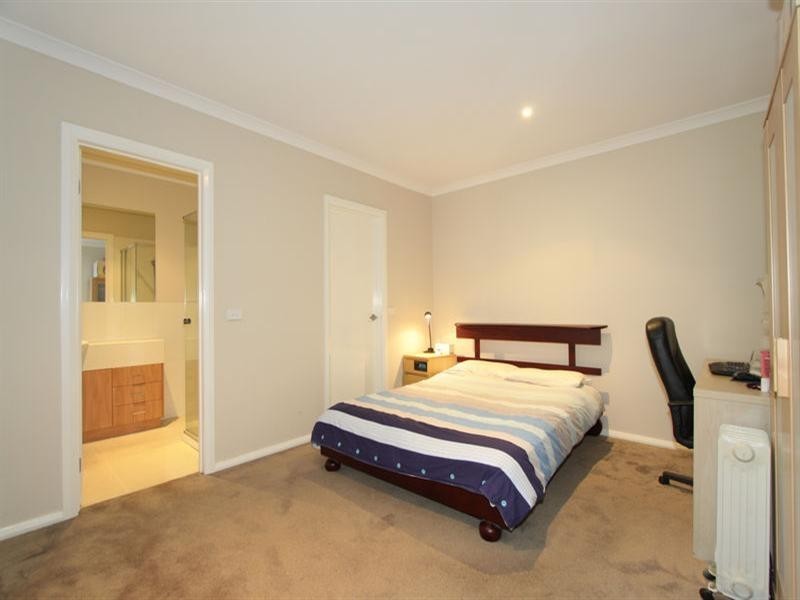 1/6 Hourigan Avenue, Clayton VIC 3168