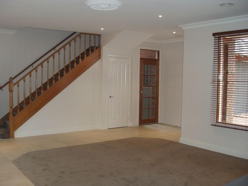 2/620 Warrigal Road, Oakleigh South VIC 3167