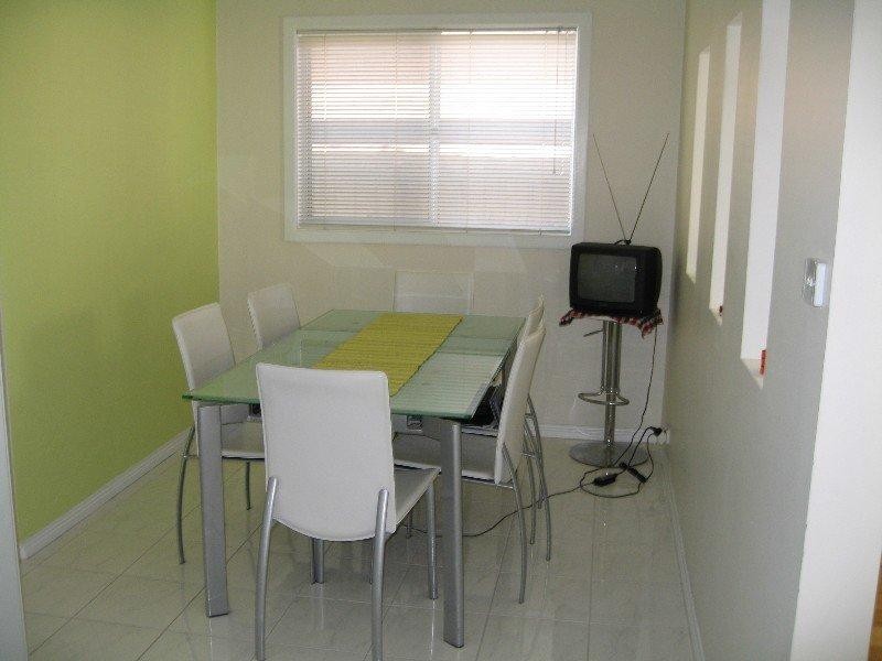 1/18 Alfred Grove, Oakleigh VIC 3166